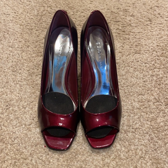 BCBG dark red peep toe heels - Picture 7 of 8